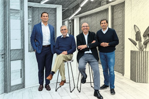 Marcos Lima, Enrique Bone y Claudio Pizarro: “Nos hacen falta nuevos empresarios" y una mayor ambición para volver a crecer