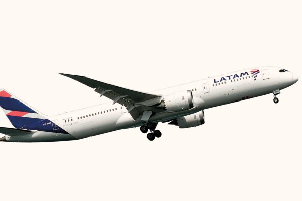 Latam retoma el vuelo y queda a un escalón del grado de inversión