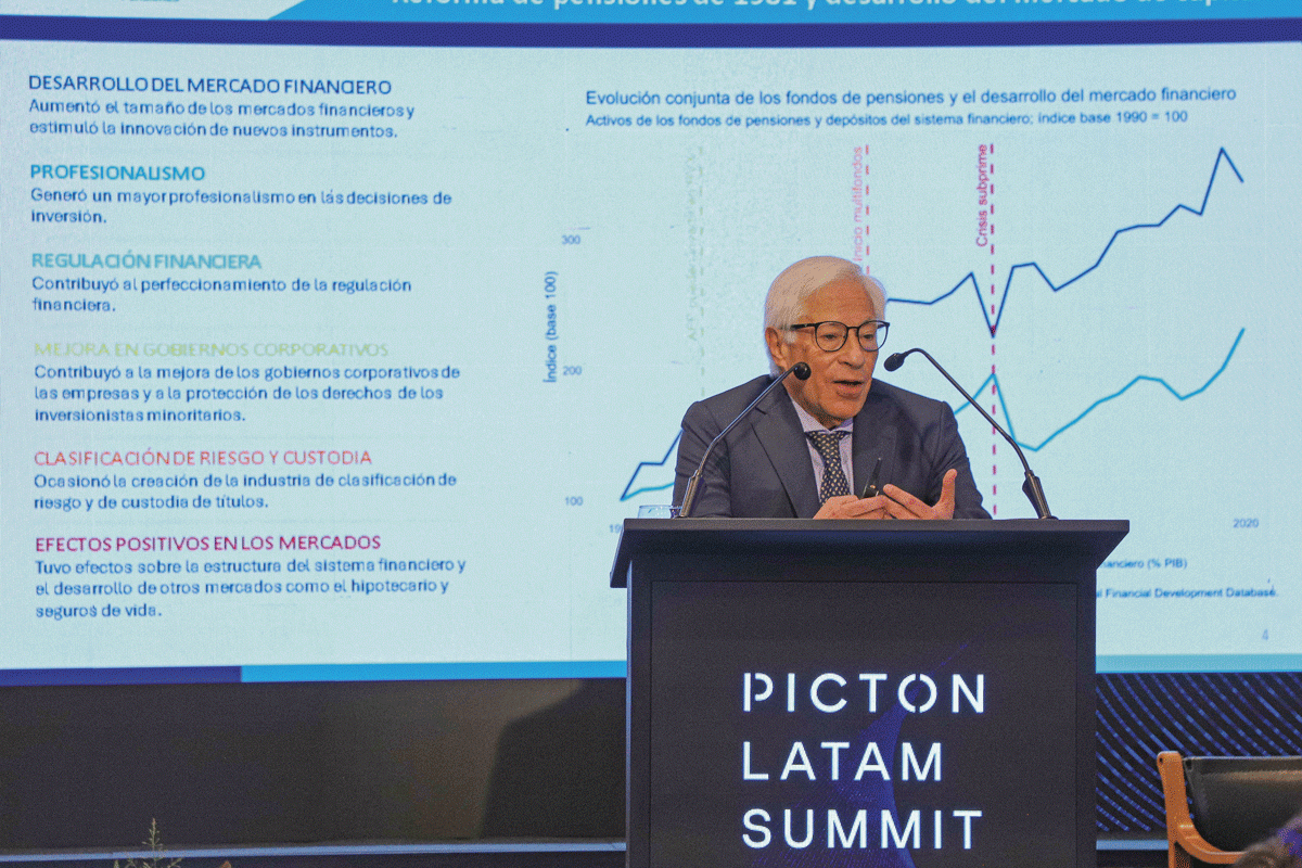 El superintendente de Pensiones, Joaquín Cortez. Foto: Julio Castro.