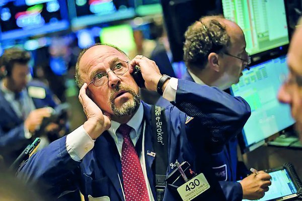 Las dudas sobre la IA hunden al Nasdaq en su peor semana desde junio e inversionistas giran hacia el Tesoro