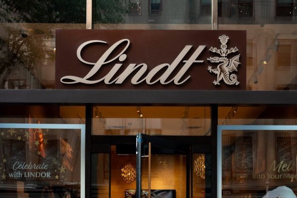 Crisis en Lindt: fabricante de chocolates cambia de CEO tras desplome de ventas y fuerte alza de precios