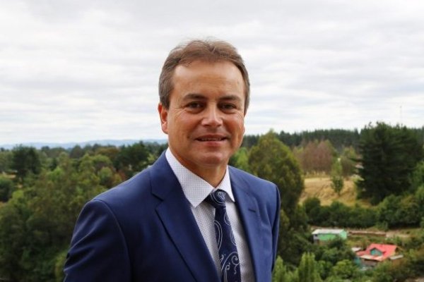 Alcalde de Río Bueno es formalizado por millonario fraude de sobornos en licitaciones