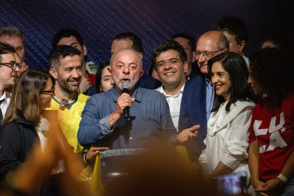 Economista de la Fundación Getulio Vargas: "Con Lula sabemos qué esperar, habrá que realizar ajustes, pero tiene a personas con una capacidad demostrada"