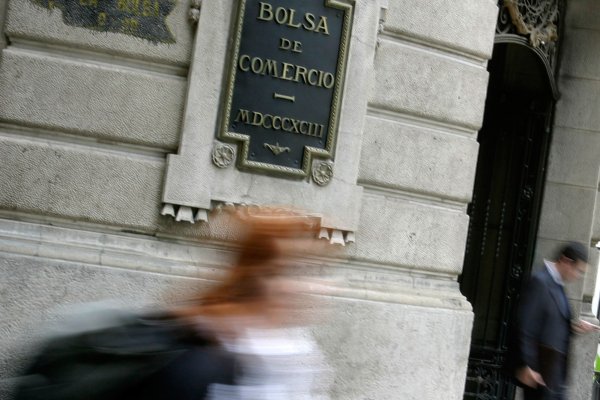 IPSA recupera una parte de las fuertes pérdidas del inicio de semana mientras el efecto Brasil va quedando atrás