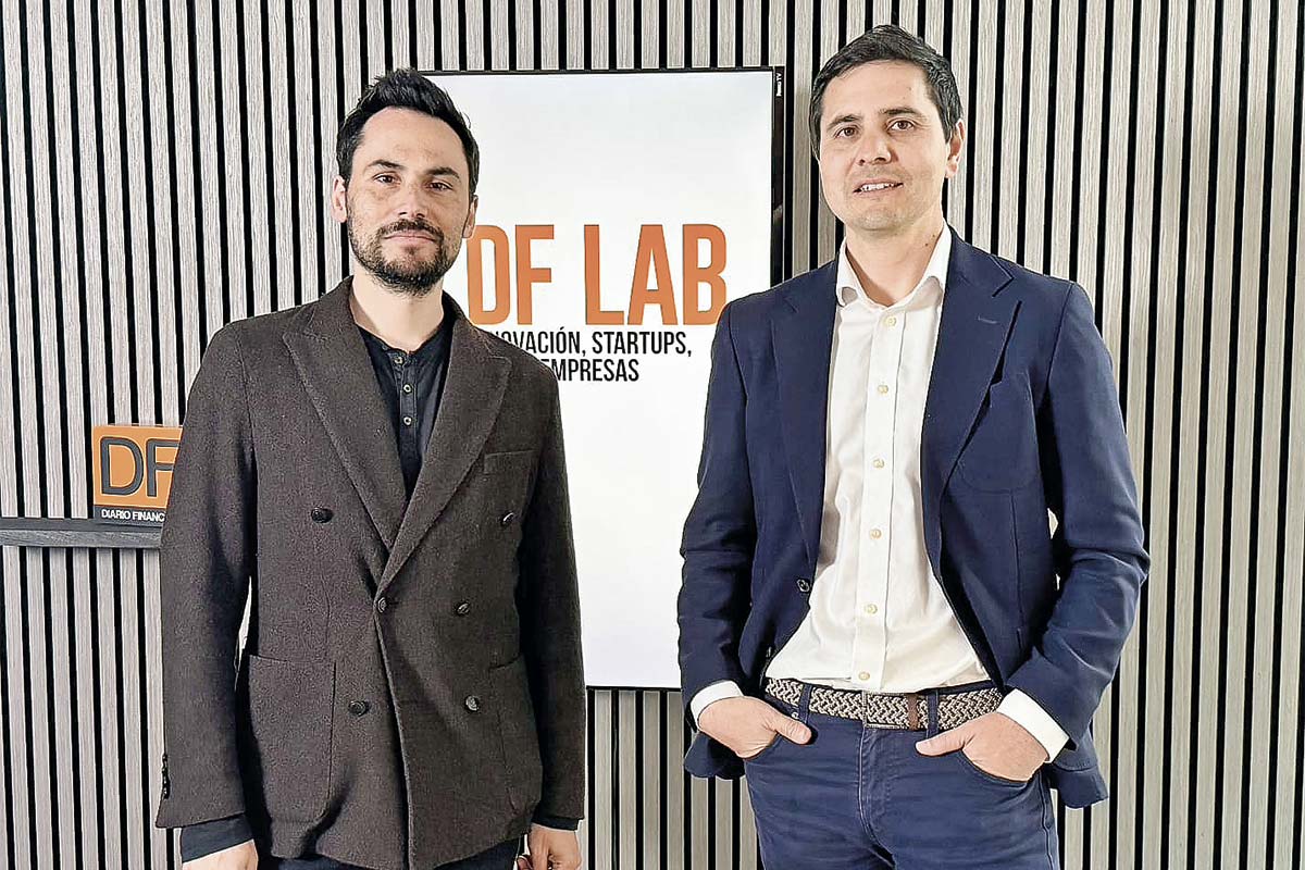 Rodrigo Sobarzo, gerente de operaciones y planificación forestal de Arauco, y Cristián Sepúlveda, el líder del Tech Center de Uber en Chile.