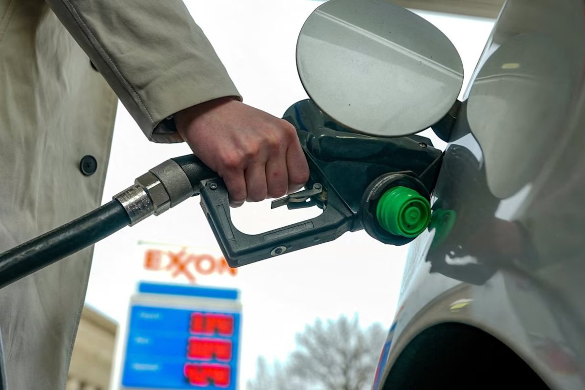 ExxonMobil y Chevron registran ganancias récord y advierten sobre la escasez de diésel por tensión geopolítica
